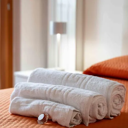 Attico Vista Mare Con Jacuzzi - Casa Luxury Diamante