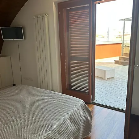 Attico Vista Mare Con Jacuzzi - Casa Luxury Diamante Daire Ortona