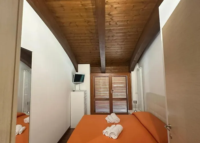 Attico Vista Mare Con Jacuzzi - Casa Luxury Diamante