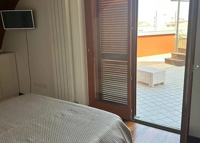 Attico Vista Mare Con Jacuzzi - Casa Luxury Diamante Διαμέρισμα Ortona